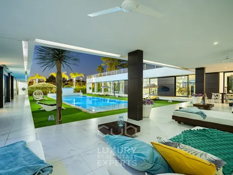 Modern House PALM TREE football field, heated outdoor pool & home cinema, 5 +2 bedrooms in Verdizela top for sale For Super Rich