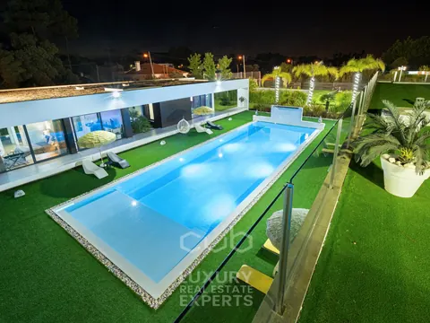 Modern House PALM TREE football field, heated outdoor pool & home cinema, 5 +2 bedrooms in Verdizela Classified ads for sale For Super Rich
