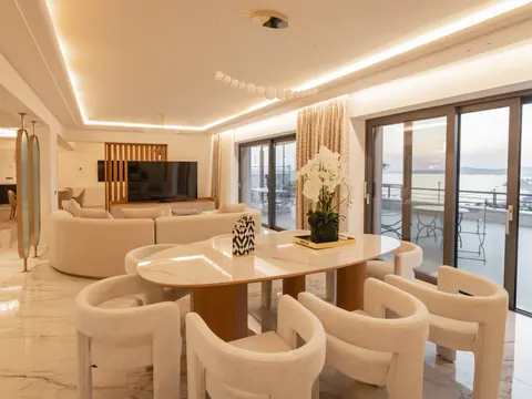 Elegant Villa Panoramic View of sea and mountain, 5 bedrooms in Lagonisi Used for sale For Super Rich
