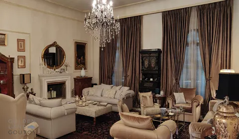 Country Villa one-of-a-kind mesmerizing garden, 5/6  bedrooms in Athens best for sale For Super Rich
