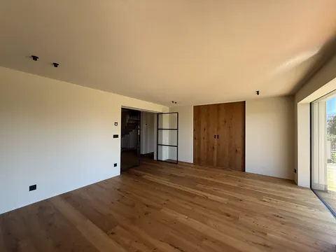 Modern House Mountain View with breathtaking views, 4 bedrooms in Ritten South Tyrol top for sale For Super Rich
