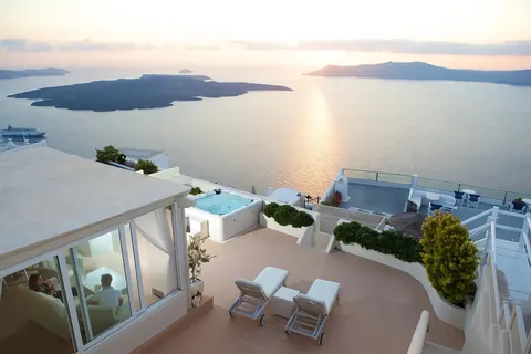 Luxury Villa Panoramic view of Caldera and the Aegean Sea 70m2 terrace with Jacuzzi, 3 bedrooms in Santorini