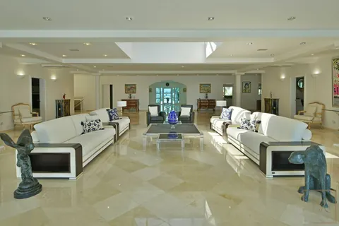 Luxury Villa Beach Front Good News, 6 bedrooms in Petit cul de Sac - St Barth top for sale For Super Rich