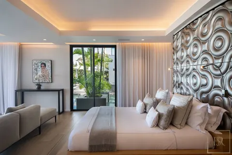 Ultra-Luxury Villa NEO Ultimate Living, Panoramic Sea View, 6 bedrooms in St Barth luxury for sale For Super Rich