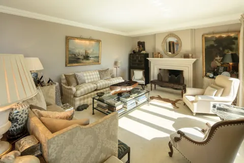 Luxury Villa Heart of Sierra Blanca Pool view & Close to golf, 5 bedrooms in Golden Mille - Marbella buy for sale For Super Rich