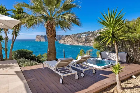 Architectural Villa Beach Front Sea View, 5 bedrooms in Mallorca best for sale For Super Rich