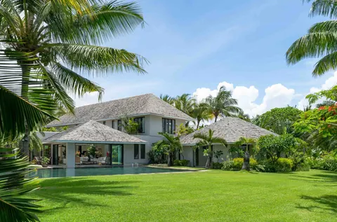 Luxury Villa Golf View signature 16th, 17th and 18th holes, 6 bedrooms in Beau Champ available for sale For Super Rich Luxury Villa Golf View signature 16th, 17th and 18th holes, 6 bedrooms in Beau Champ available for sale For Super Rich