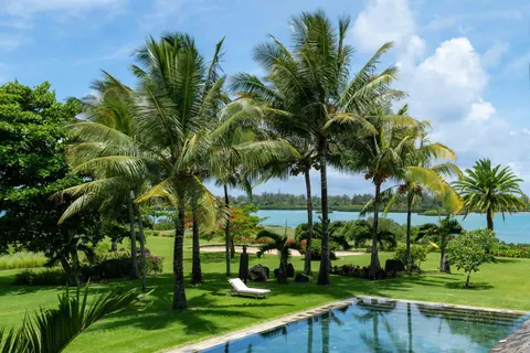 Luxury Villa Golf View signature 16th, 17th and 18th holes, 6 bedrooms in Beau Champ best for sale For Super Rich Luxury Villa Golf View signature 16th, 17th and 18th holes, 6 bedrooms in Beau Champ best for sale For Super Rich