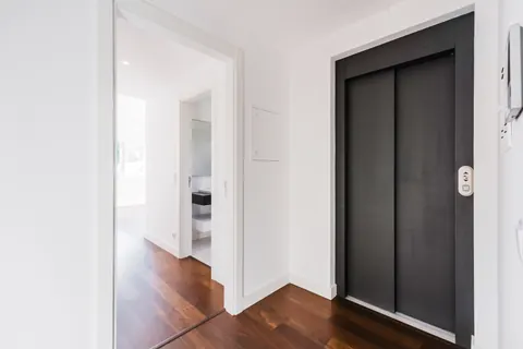 Premium House Swimming pool SPA, gym, 7 bedrooms in Lisbon property for sale For Super Rich