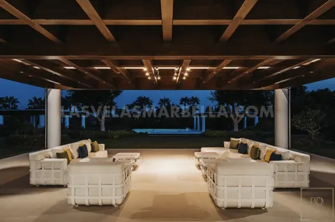 Modern Villa Panoramic View 3-level mansion, 7 bedrooms in Los Monteros Playa - Marbella photo for sale For Super Rich