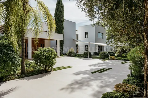 Modern Villa Panoramic View 3-level mansion, 7 bedrooms in Los Monteros Playa - Marbella Classified ads for sale For Super Rich