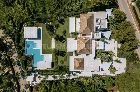 Modern Villa Panoramic View 3-level mansion, 7 bedrooms in Los Monteros Playa - Marbella search for sale For Super Rich
