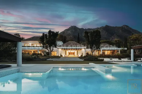 Modern Villa Panoramic View 3-level mansion, 7 bedrooms in Los Monteros Playa - Marbella