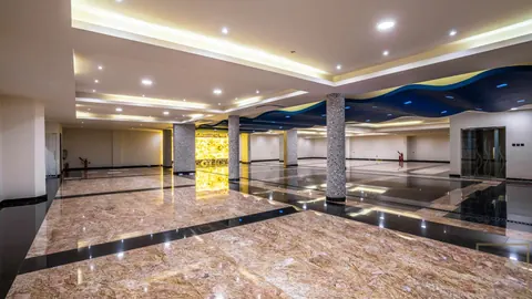 Contemporary Villa Marvelous views of Montgomerie golf course Sector L, 12 bedrooms in Emirates Hills - Dubai image for sale For Super Rich