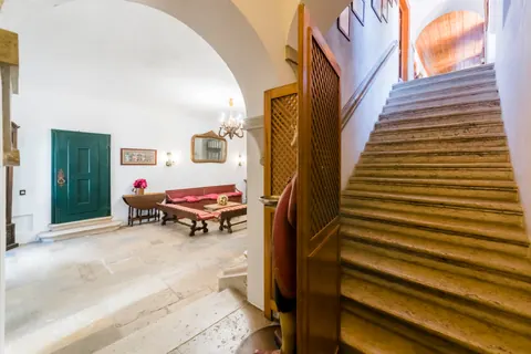 Century Ranch/Farm Built in the 15th century Valley Views, 7 bedrooms in Setubal ultra luxury for sale For Super Rich