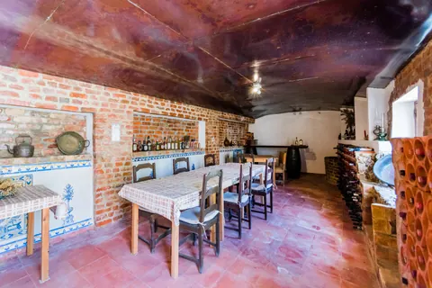 Century Ranch/Farm Built in the 15th century Valley Views, 7 bedrooms in Setubal properties for sale For Super Rich