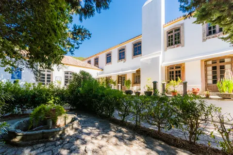 Century Ranch/Farm Built in the 15th century Valley Views, 7 bedrooms in Setubal property for sale For Super Rich
