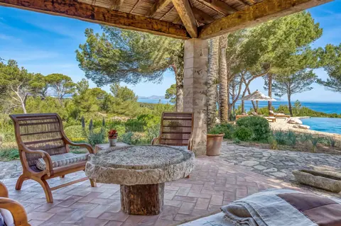 Luxury Villa Beach Front Panoramic View, 5 bedrooms in Santa Margarita - Mallorca image for sale For Super Rich
