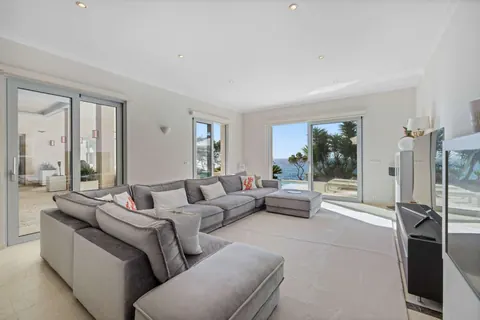 Architectural Villa Beach Front Sea View, 5 bedrooms in Mallorca 2246 for sale For Super Rich