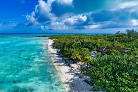 Luxury Villa Beach Front Lucky House, 3 bedrooms in Parrot Cay property for sale For Super Rich