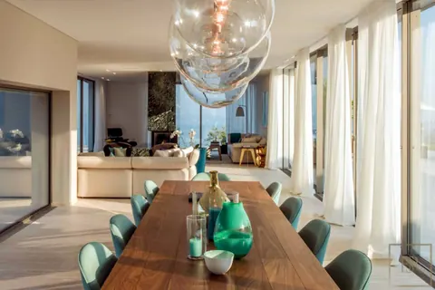 Modern Villa 5 Star Services Panoramic hill lake views, 5 bedrooms in Lake Garda price for sale For Super Rich