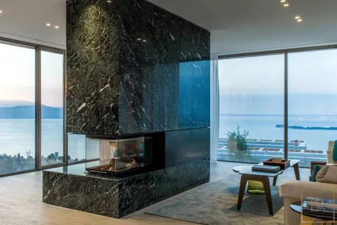 Modern Villa 5 Star Services Panoramic hill lake views, 5 bedrooms in Lake Garda top for sale For Super Rich