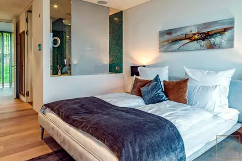 Luxury Villa 5-Star Clubhouse Lake view, SPA, Wellness, Sauna, 4 bedrooms in Lake Garda prix for sale For Super Rich