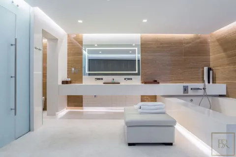 Luxury Penthouse Marina 23 Tower 360-degree views, 5 bedrooms in Dubai prix for sale For Super Rich