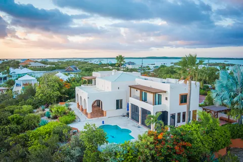 Moroccan Style House Beach Front Tropical landscaping, 7 bedrooms in Sapodilla Bay