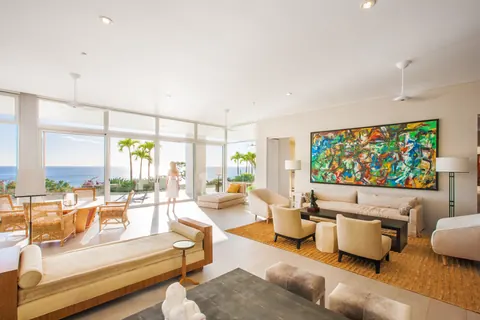 Luxury Villa Beach Front, 23 bedrooms in San Juan del Sur best for sale For Super Rich