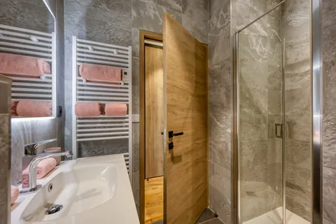 Luxury Penthouse Panoramic View Mountain View, 5 bedrooms in Courchevel Classified ads for sale For Super Rich