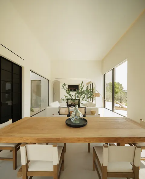 Luxury Villa Sea View, infinity pool, 4 bedrooms in Algarve deal for sale For Super Rich
