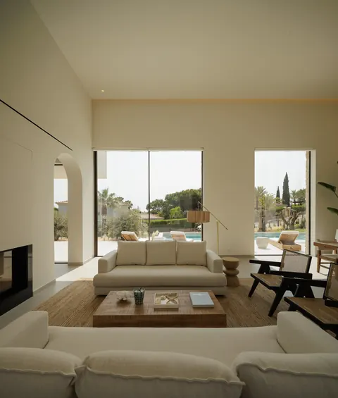 Luxury Villa Sea View, infinity pool, 4 bedrooms in Algarve price for sale For Super Rich