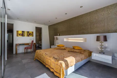Premium Villa Sea View Large swimming pool, Gym, cinema room, 5 bedrooms in Madiena expensive for sale For Super Rich