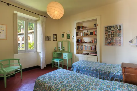 Elegant Villa magnificent view Lake front, 10 bedrooms in Lake Maggiore property for sale For Super Rich
