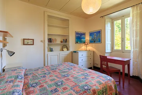 Elegant Villa magnificent view Lake front, 10 bedrooms in Lake Maggiore Classified ads for sale For Super Rich