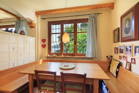 Elegant Villa magnificent view Lake front, 10 bedrooms in Lake Maggiore prix for sale For Super Rich