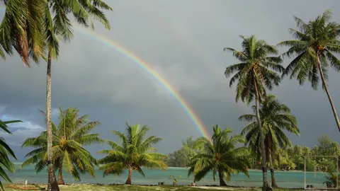 Luxury Private island TAHA'A Motu Moie private French Polynesia island, 5 bedrooms in Tahiti deal for sale For Super Rich