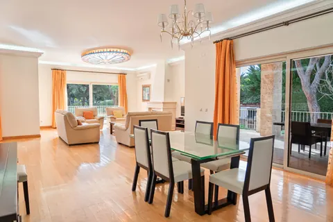 Premium House Golf View, cinema room, gym, 8 bedrooms in Algarve best for sale For Super Rich