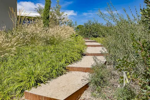 Architectural Villa Panoramic View Swimming pool with Jacuzzi, 6 bedrooms in Madrid exclusive for sale For Super Rich Architectural Villa Panoramic View Swimming pool with Jacuzzi, 6 bedrooms in Madrid exclusive for sale For Super Rich