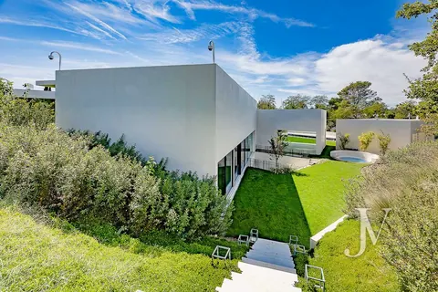 Architectural Villa Panoramic View Swimming pool with Jacuzzi, 6 bedrooms in Madrid prix for sale For Super Rich Architectural Villa Panoramic View Swimming pool with Jacuzzi, 6 bedrooms in Madrid prix for sale For Super Rich