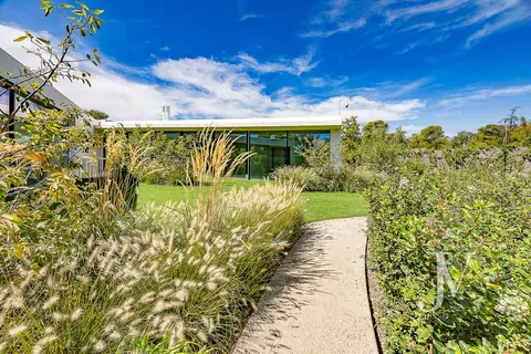 Architectural Villa Panoramic View Swimming pool with Jacuzzi, 6 bedrooms in Madrid real estate for sale For Super Rich Architectural Villa Panoramic View Swimming pool with Jacuzzi, 6 bedrooms in Madrid real estate for sale For Super Rich