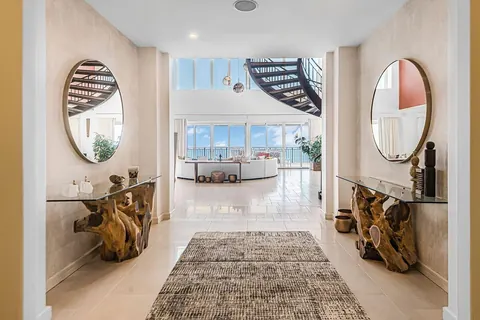 Luxury Penthouse Beach Front Panoramic View, 6 bedrooms in Jaco search for sale For Super Rich