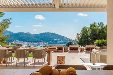 Modern Villa PURA VIDA Sea views, 5 bedrooms in Puerto de Andratx - Mallorca best for sale For Super Rich
