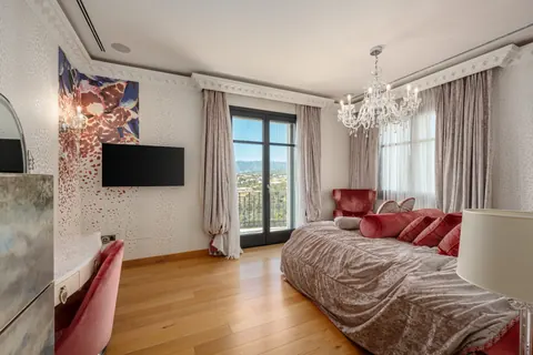 Luxury Villa Palace Blanc royal style with stunning modern elements and features, 7 bedrooms in Marbella East real estate for sale For Super Rich