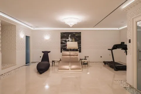Luxury Villa Palace Blanc royal style with stunning modern elements and features, 7 bedrooms in Marbella East luxury for sale For Super Rich