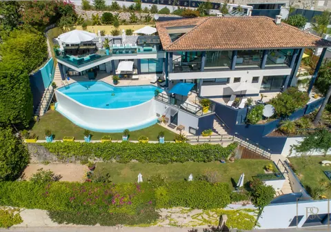 Design Villa Spectacular panoramic sea view swimming pool with tropical garden, 4 bedrooms in Eze Used for sale For Super Rich