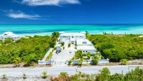 Architectural Villa Beach Front Private turquoise beach access, 7 bedrooms in Sandy Point