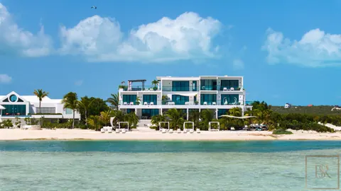 Luxury Villa Waterfront breathtaking 360-degree views, 10 bedrooms in Paradiso Del Mar - Providenciales best for sale For Super Rich