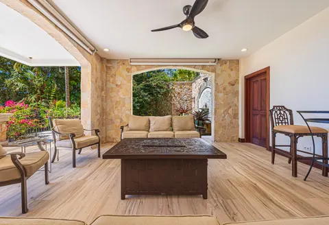 Luxury Villa Panoramic View, 7 bedrooms in Dominical price for sale For Super Rich